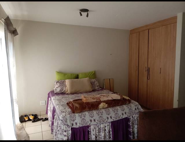 1 BEDROOM STUDIO APARTMENT FOR SALE IN TURFFONTEIN